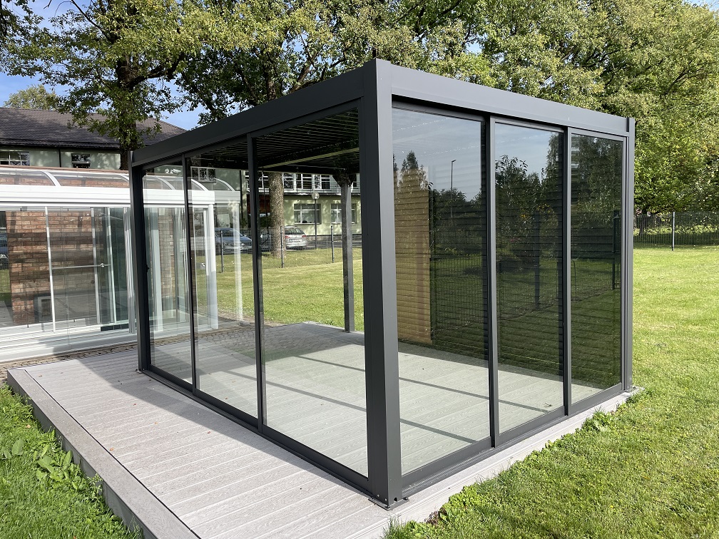 Stikla Veranda Nojume Atverama Pergola
